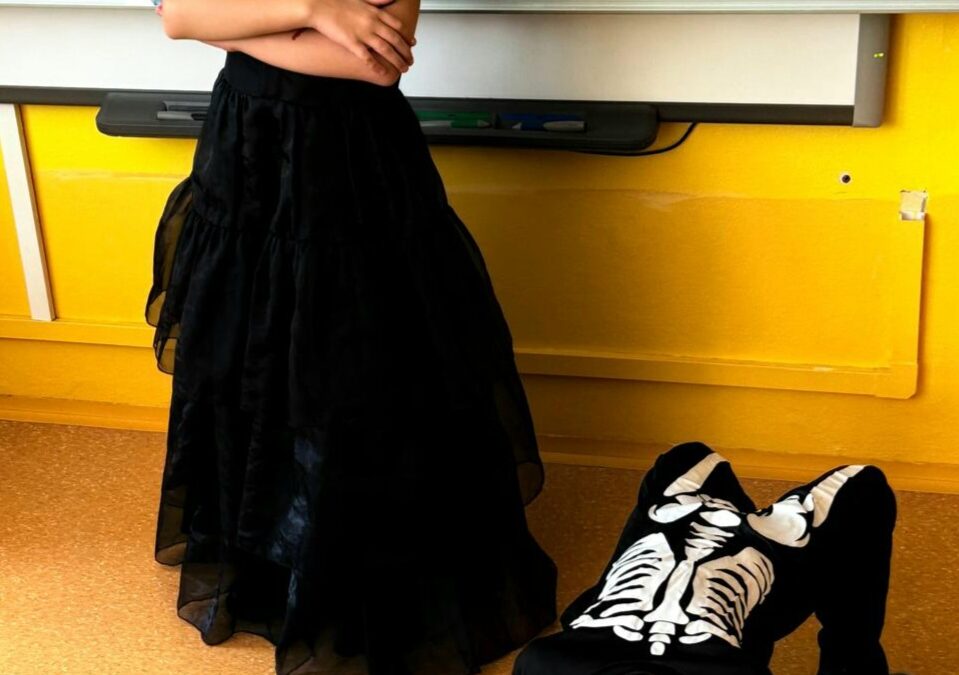 Odpoledne se strašidelnými kostýmy